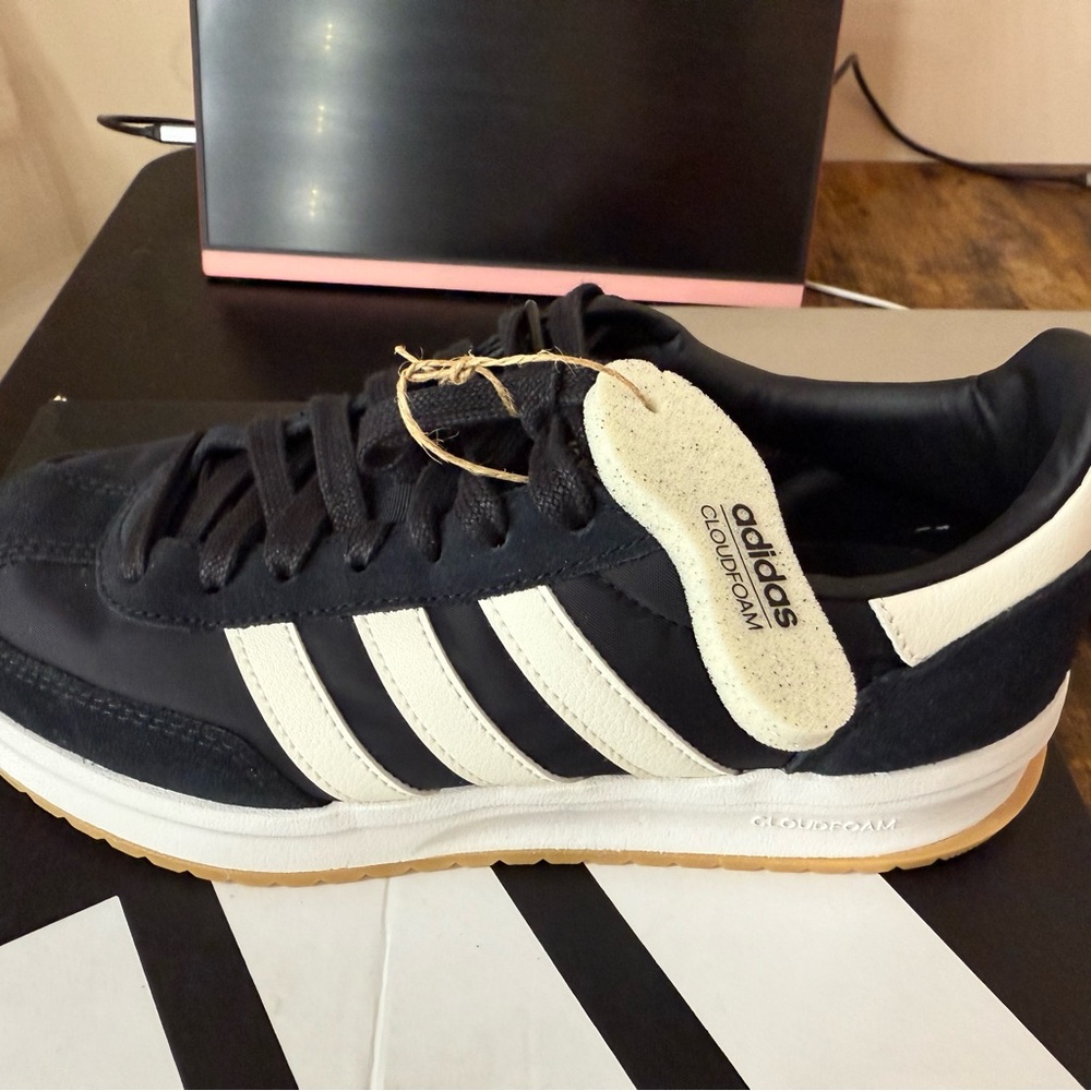 Adidas Men's Black and Cream Sneakers